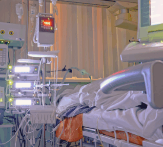 Interwencje mające na celu redukcję hałasu na oddziałach intensywnej terapii: przegląd systematyczny