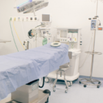 Stopniowanie filtracji w systemach wentylacji i klimatyzacji pomieszczeń służby zdrowia