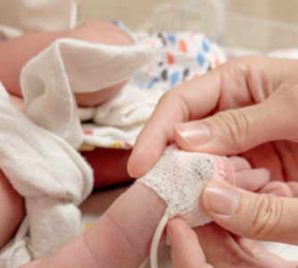 Temperatura projektowa w przestrzeniach hospitalizacji pediatrycznej – uwarunkowania kliniczne i implikacje projektowe